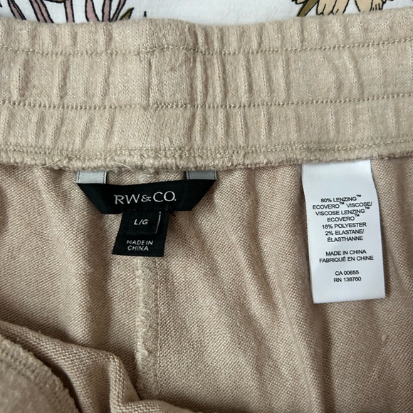 RW&CO wide leg loose fitting trousers- size L beige - Picture 3 of 4